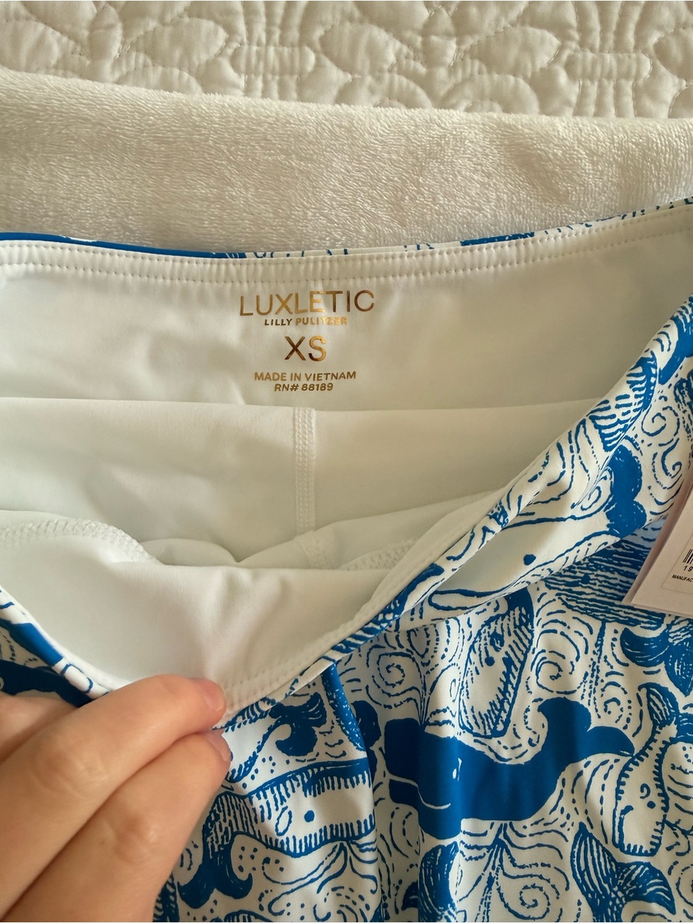 NWT Lilly Pulitzer Blue & White Whale Print Skort - Picture 3 of 3